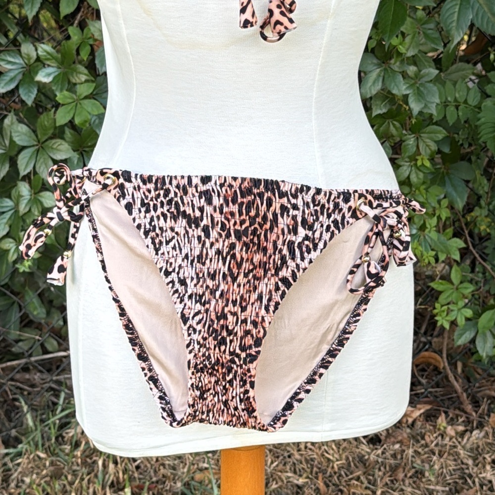 Victoria’s Secret leopard print bikini, lace up, smocked fabric, size medium - Picture 3 of 6